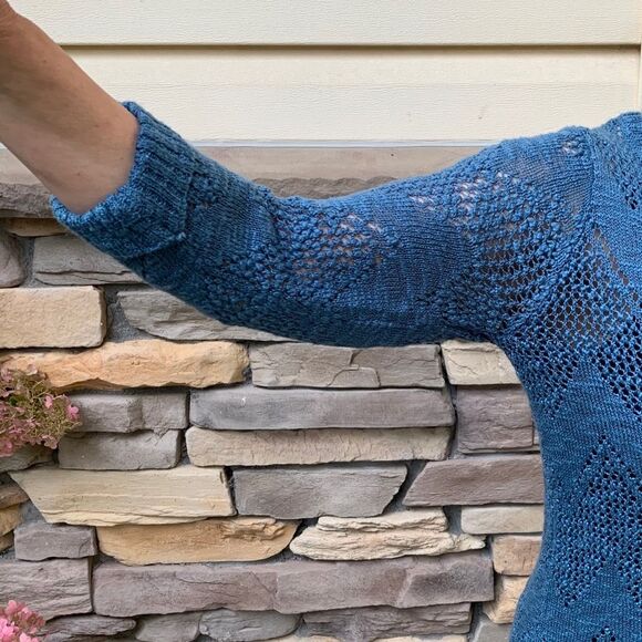 Pink Republic beautiful dark blue crocheted sweater, round neck, Large - Picture 3 of 6